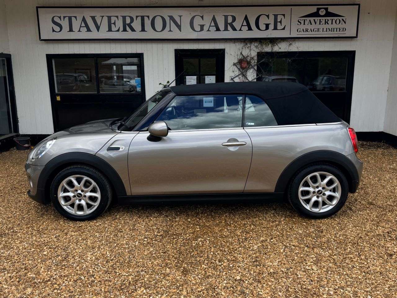 2016 MINI CONVERTIBLE 2016 MINI CONVERTIBLE