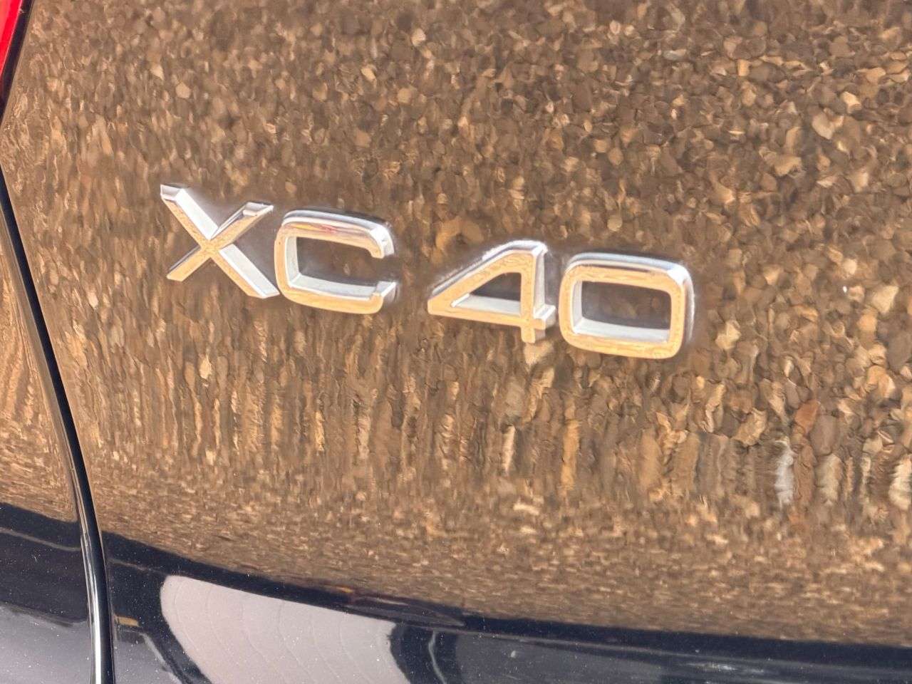2020 VOLVO XC40 2020 VOLVO XC40