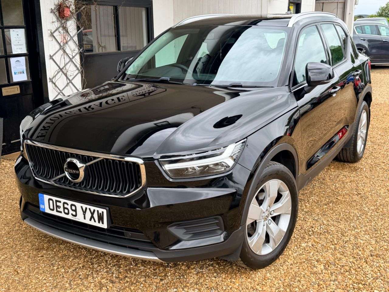 2020 VOLVO XC40 2020 VOLVO XC40