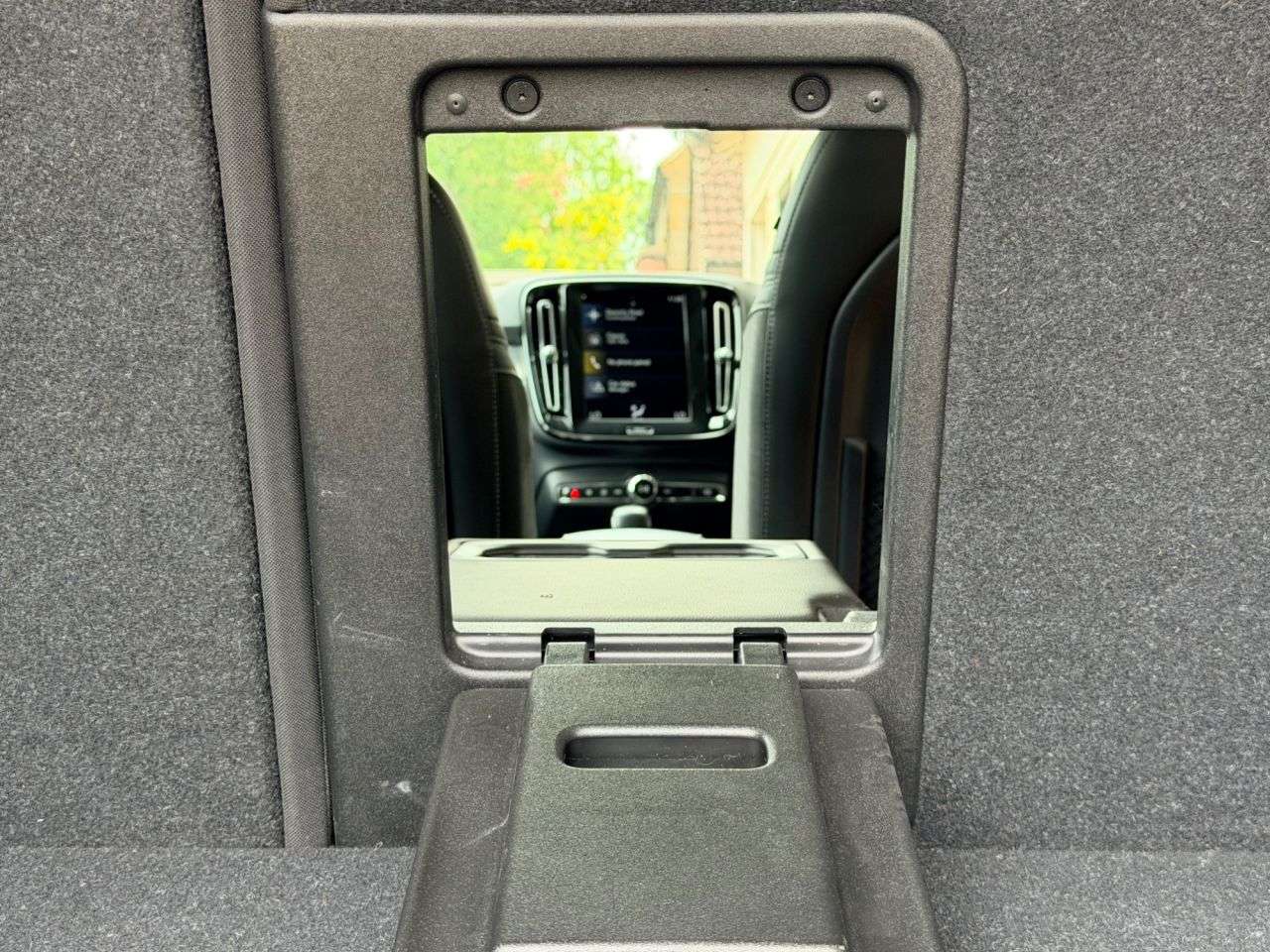 2020 VOLVO XC40 2020 VOLVO XC40