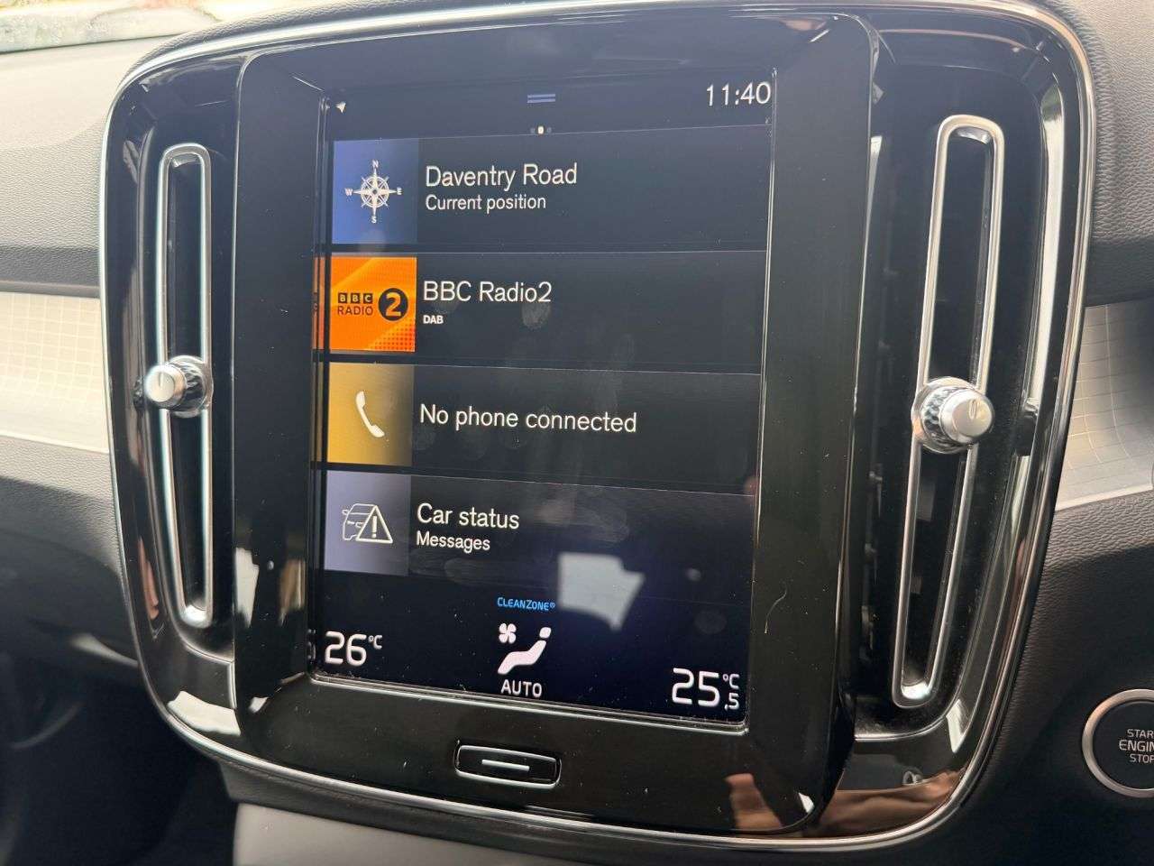 2020 VOLVO XC40 2020 VOLVO XC40