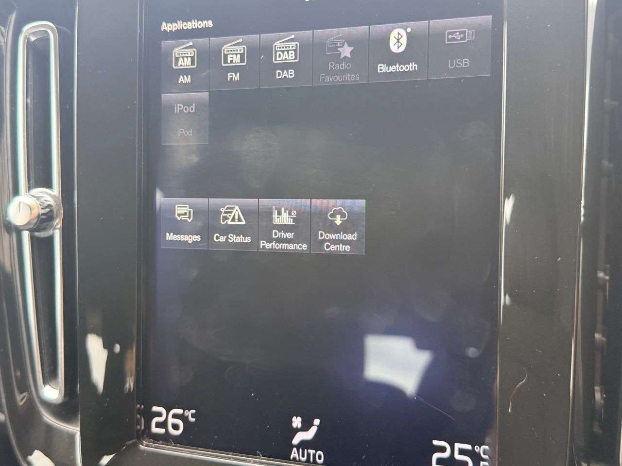 2020 VOLVO XC40 2020 VOLVO XC40