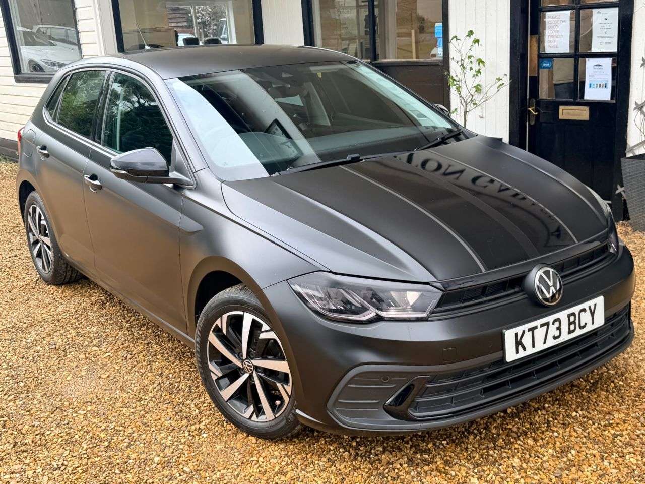 A 2023 VOLKSWAGEN POLO 1.0 TSI Life Hatchback 5dr Petrol DSG Euro 6 (s/s) (95 ps) A 2023 VOLKSWAGEN POLO 1.0 TSI Life Hatchback 5dr Petrol DSG Euro 6 (s/s) (95 ps)