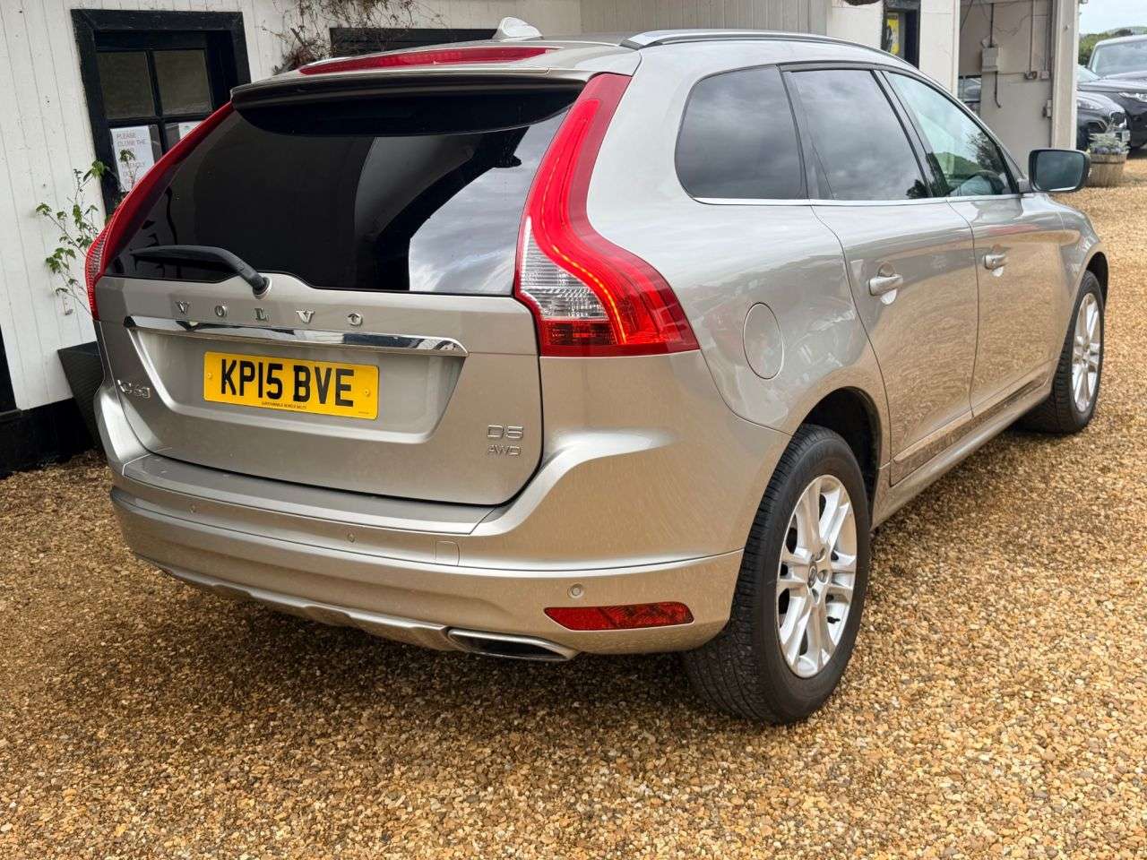 2015 VOLVO XC60 2015 VOLVO XC60