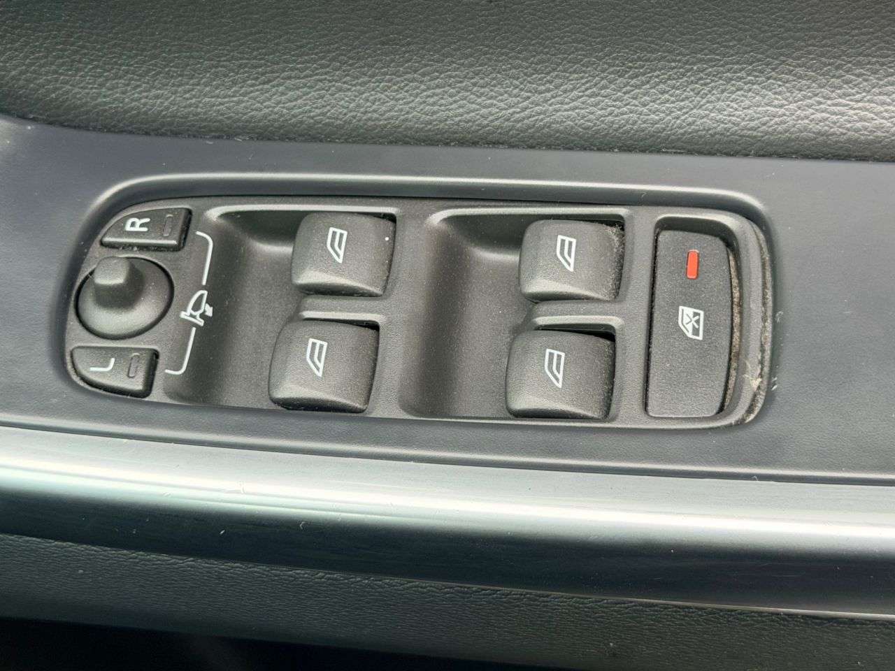 2015 VOLVO XC60 2015 VOLVO XC60