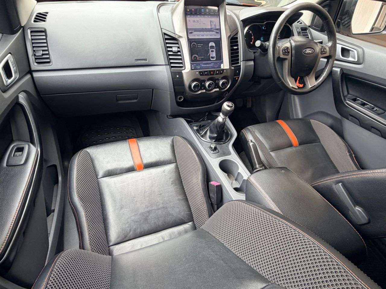 A 2015 FORD RANGER 3.2 TDCi Wildtrak Pickup Double Cab 4dr Diesel Manual 4WD Euro 5 (s/s) (200 A 2015 FORD RANGER 3.2 TDCi Wildtrak Pickup Double Cab 4dr Diesel Manual 4WD Euro 5 (s/s) (200