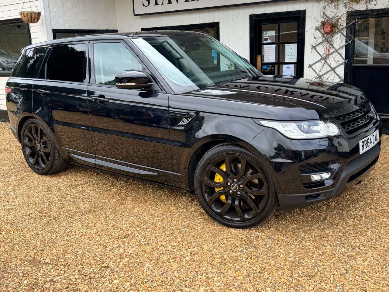 A 2015 LAND ROVER RANGE ROVER SPORT 3.0 SD V6 HSE Dynamic SUV 5dr Diesel Auto 4WD Euro 5 (s/s) (306 ps) A 2015 LAND ROVER RANGE ROVER SPORT 3.0 SD V6 HSE Dynamic SUV 5dr Diesel Auto 4WD Euro 5 (s/s) (306 ps)