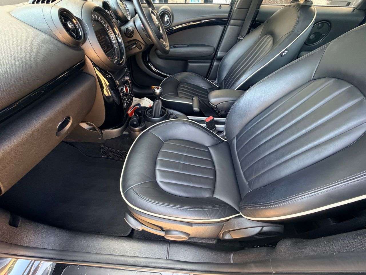 2016 MINI COUNTRYMAN 2016 MINI COUNTRYMAN