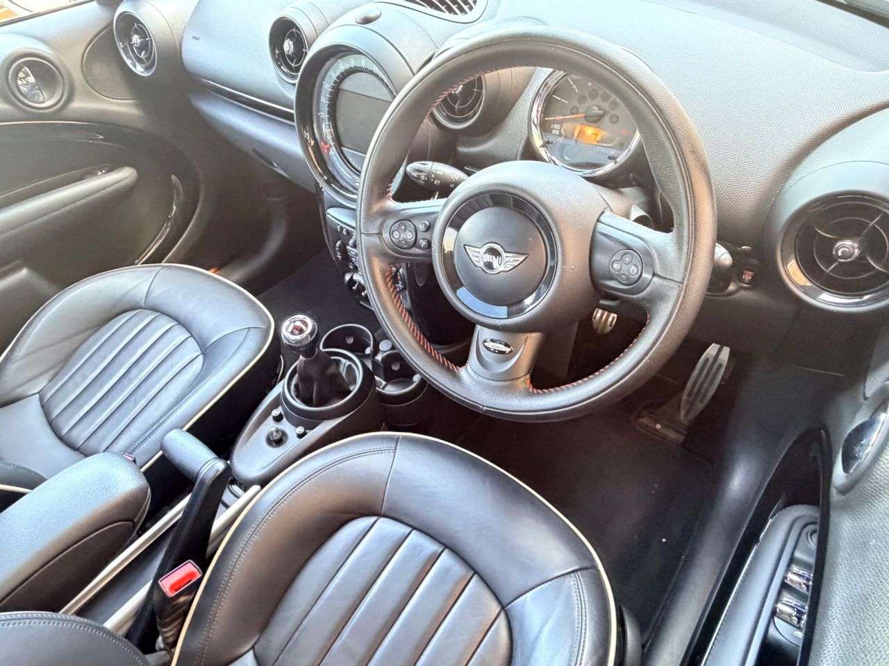 2016 MINI COUNTRYMAN 2016 MINI COUNTRYMAN
