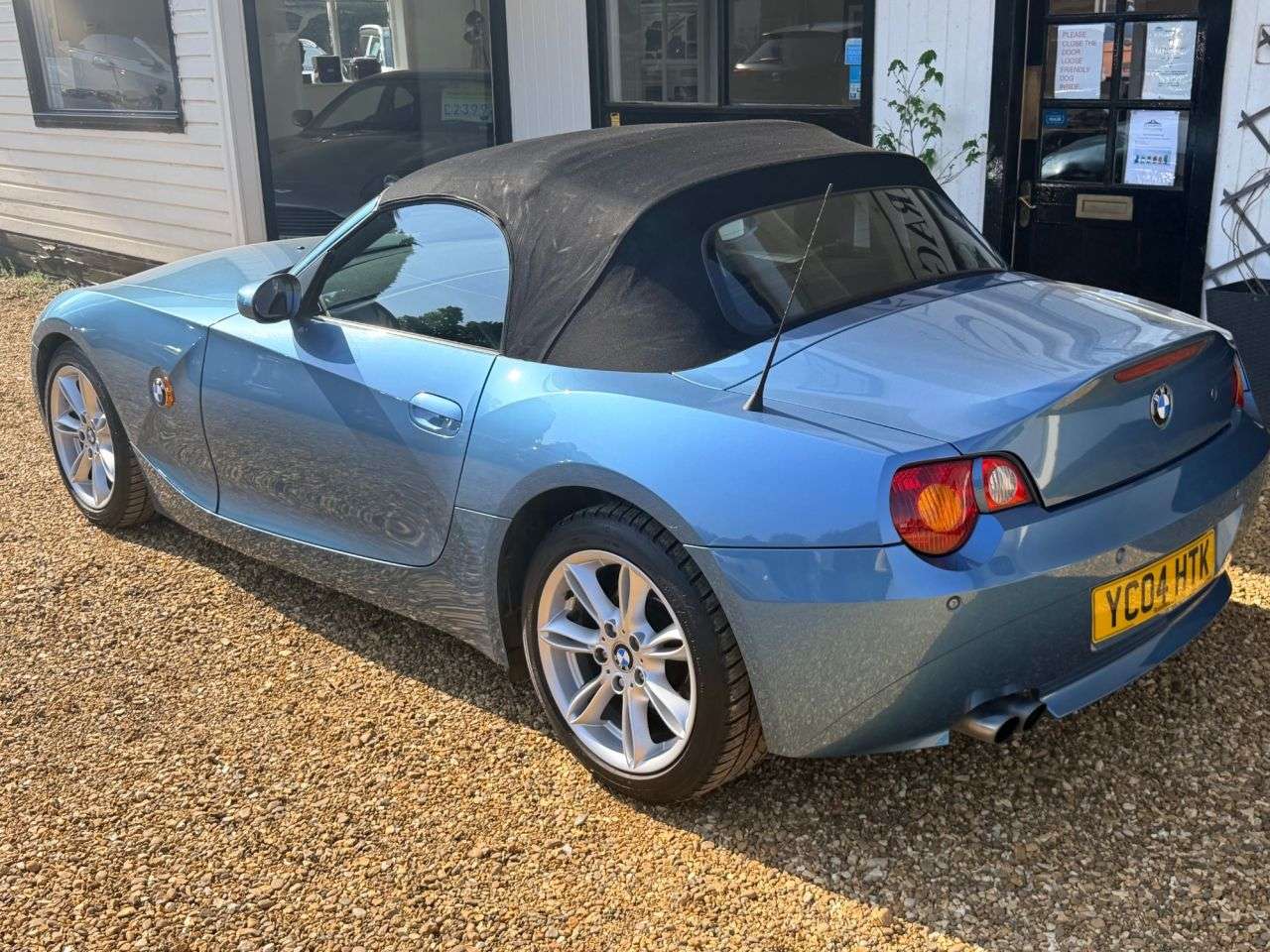 2004 BMW Z4 2004 BMW Z4