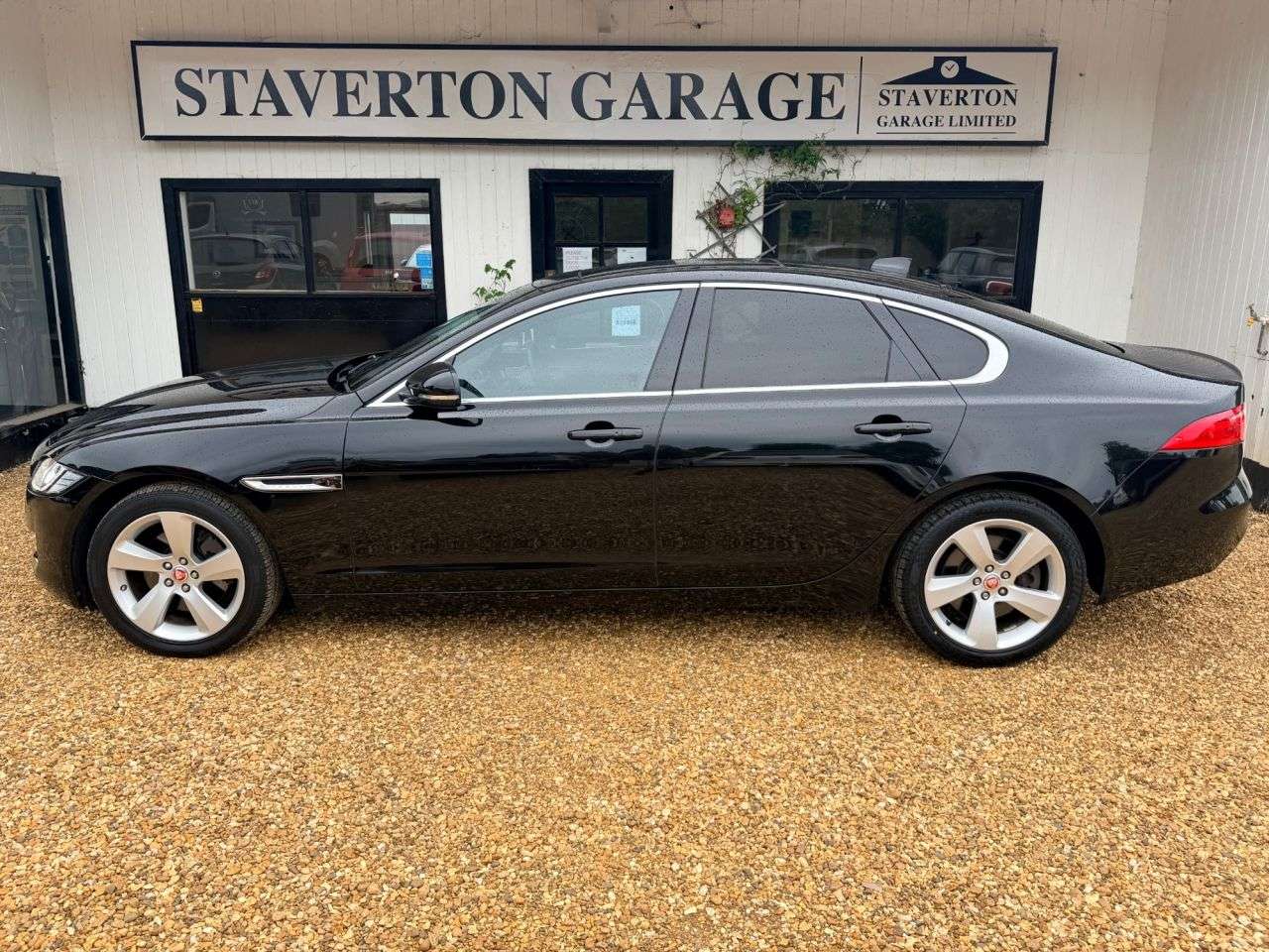 2017 JAGUAR XF 2017 JAGUAR XF