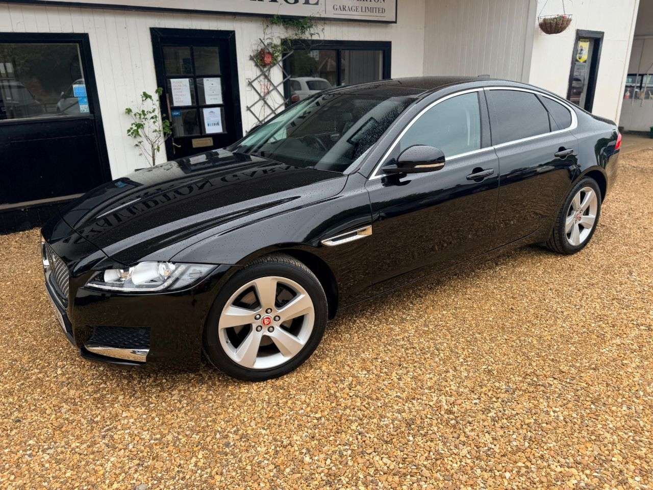 2017 JAGUAR XF 2017 JAGUAR XF