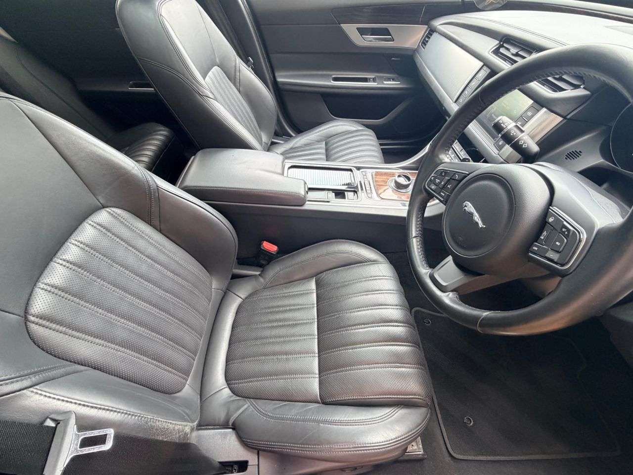 2017 JAGUAR XF 2017 JAGUAR XF