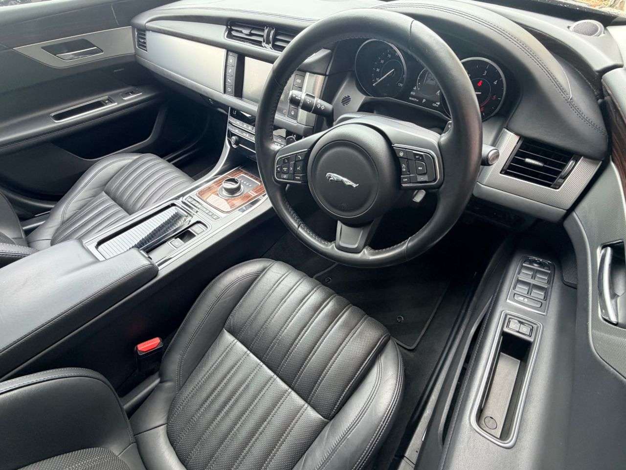 2017 JAGUAR XF 2017 JAGUAR XF