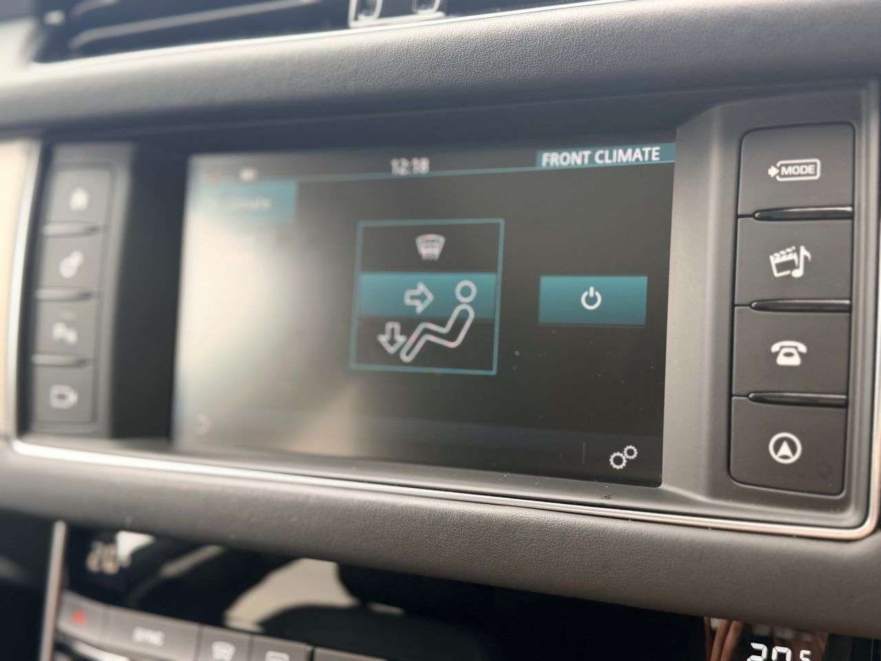 2017 JAGUAR XF 2017 JAGUAR XF