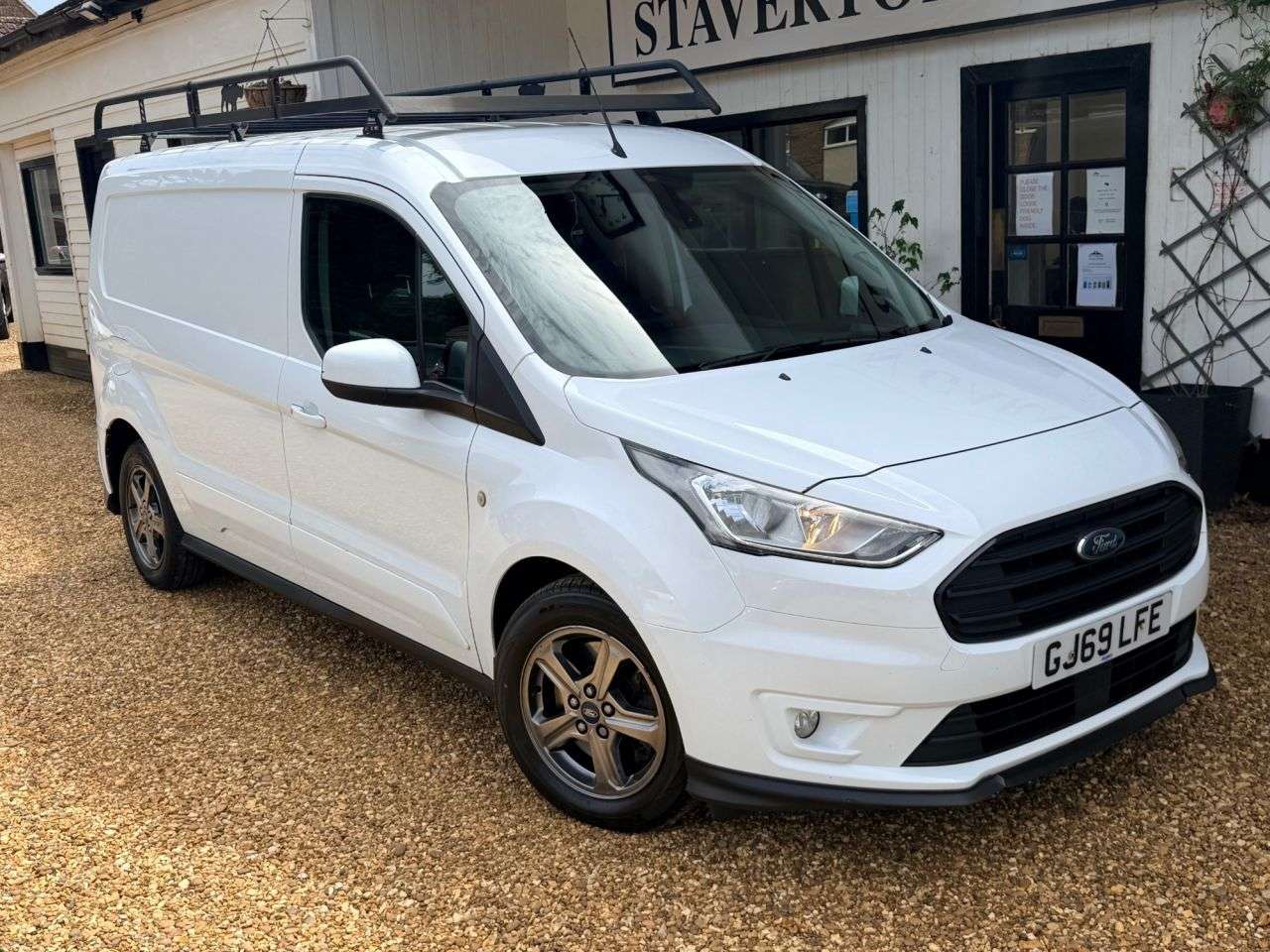 A 2019 FORD TRANSIT CONNECT 1.5 240 EcoBlue Sport Panel Van 5dr Diesel Manual L2 Euro 6 (s/s) (120 ps) A 2019 FORD TRANSIT CONNECT 1.5 240 EcoBlue Sport Panel Van 5dr Diesel Manual L2 Euro 6 (s/s) (120 ps)
