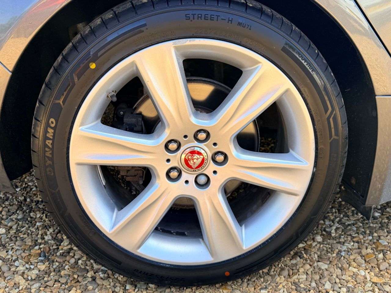 2017 JAGUAR XE 2017 JAGUAR XE