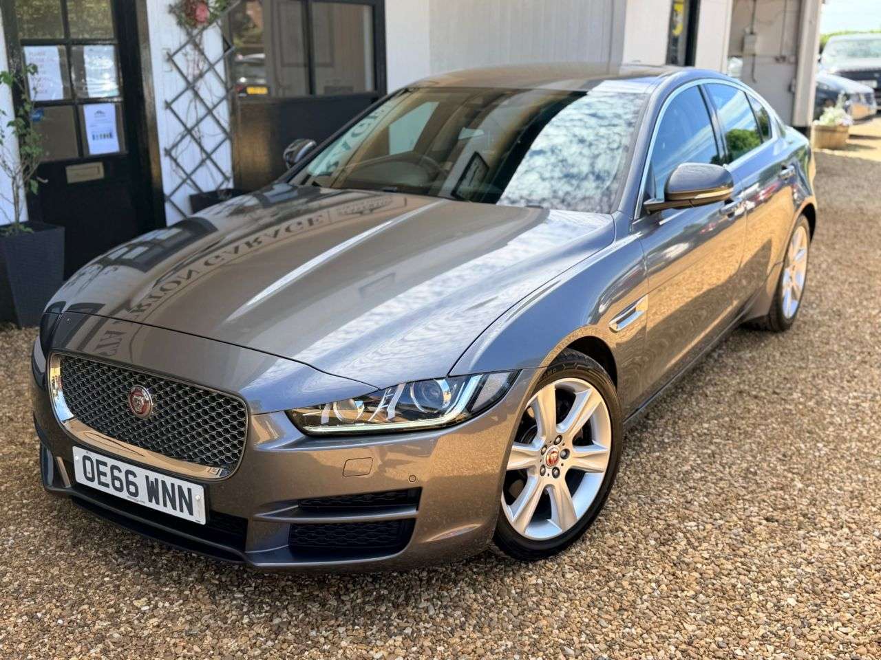 2017 JAGUAR XE 2017 JAGUAR XE