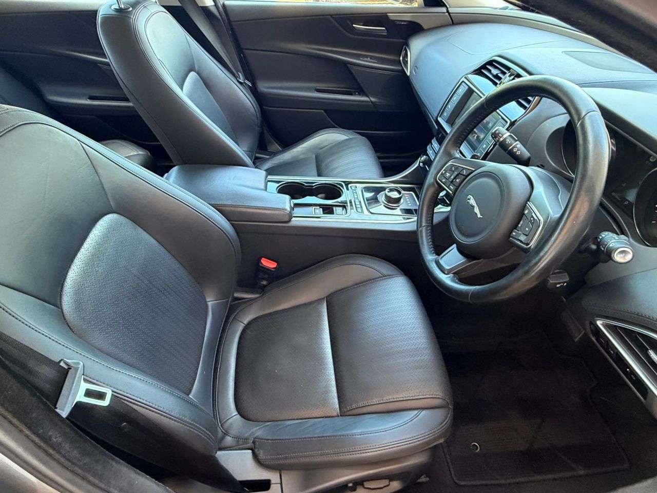 2017 JAGUAR XE 2017 JAGUAR XE