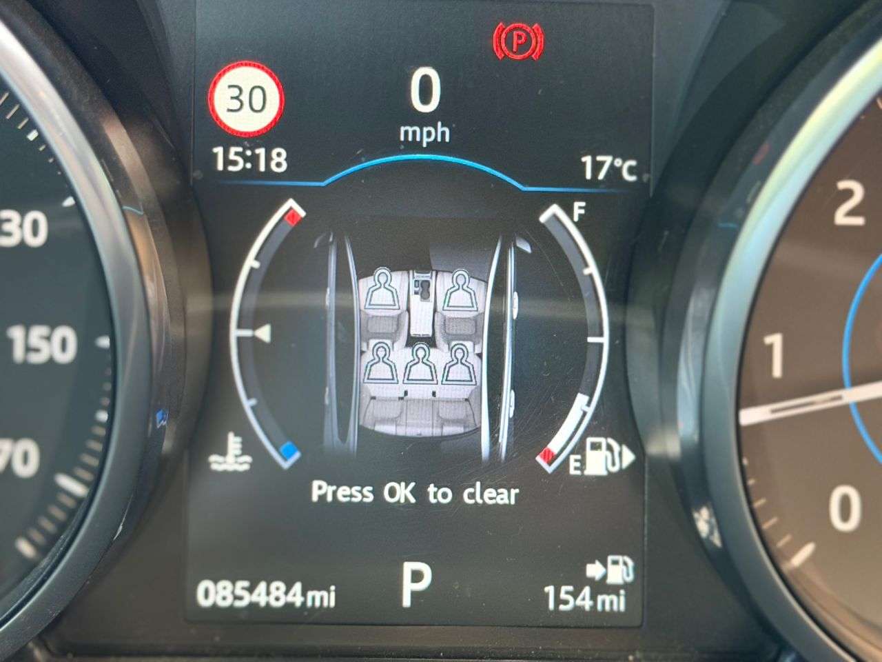 A 2017 JAGUAR XE 2.0d Portfolio Saloon 4dr Diesel Auto Euro 6 (s/s) (180 ps) A 2017 JAGUAR XE 2.0d Portfolio Saloon 4dr Diesel Auto Euro 6 (s/s) (180 ps)