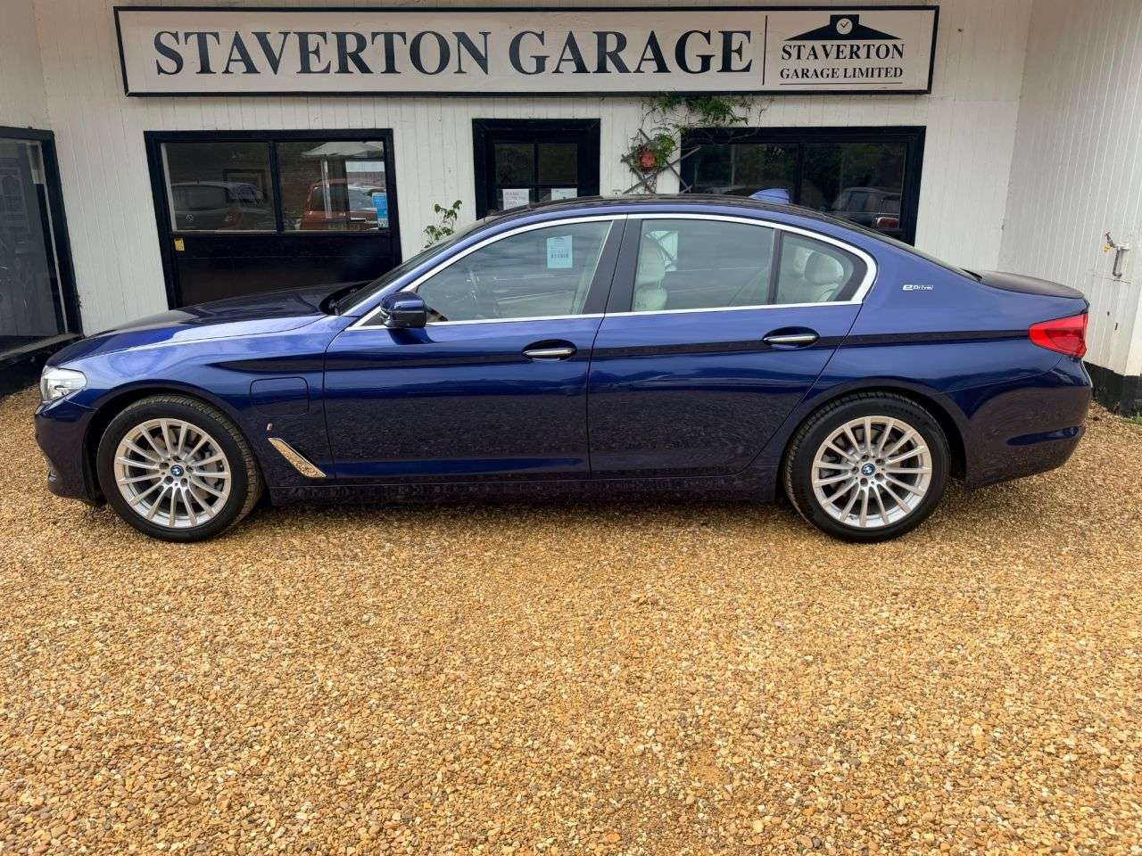 2018 BMW 5 SERIES 2018 BMW 5 SERIES