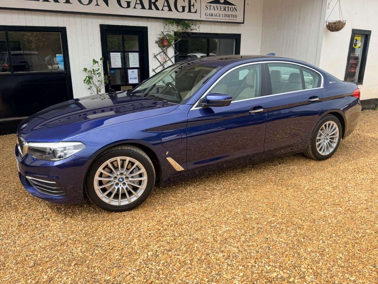2018 BMW 5 SERIES 2018 BMW 5 SERIES