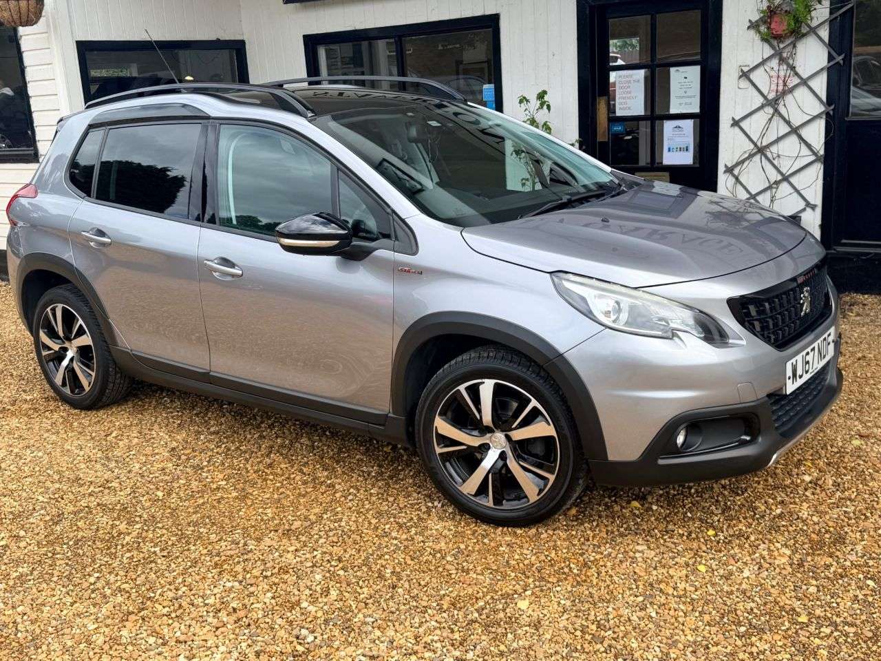 A 2017 PEUGEOT 2008 1.6 BlueHDi GT Line SUV 5dr Diesel Manual Euro 6 (s/s) (120 ps) A 2017 PEUGEOT 2008 1.6 BlueHDi GT Line SUV 5dr Diesel Manual Euro 6 (s/s) (120 ps)
