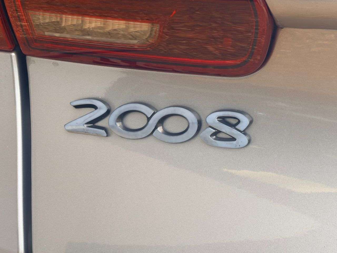 2017 PEUGEOT 2008 2017 PEUGEOT 2008