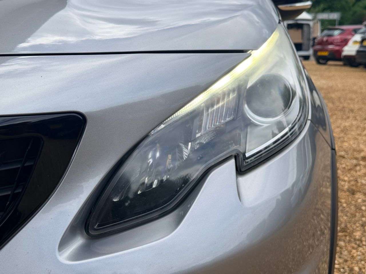 2017 PEUGEOT 2008 2017 PEUGEOT 2008