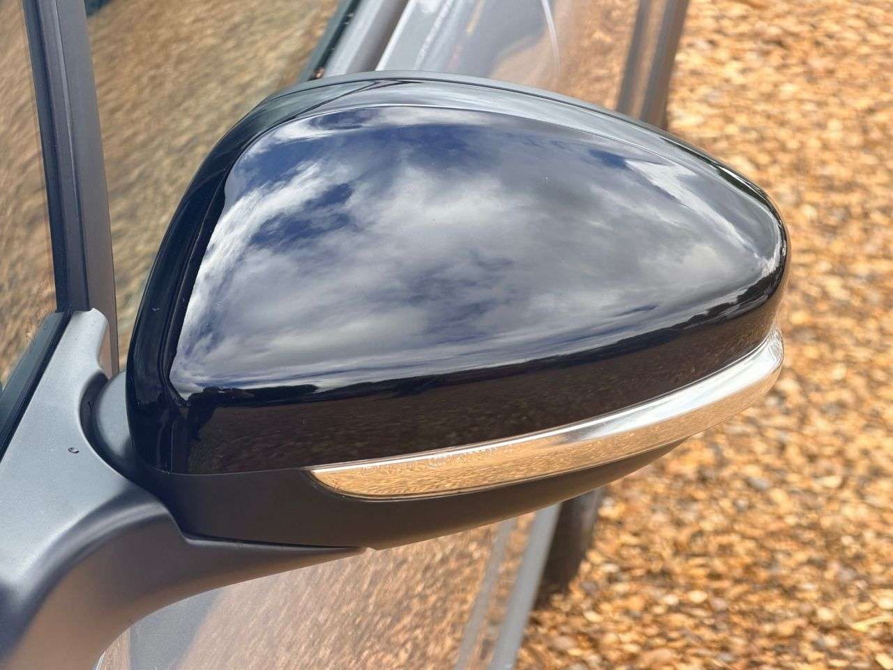 2017 PEUGEOT 2008 2017 PEUGEOT 2008