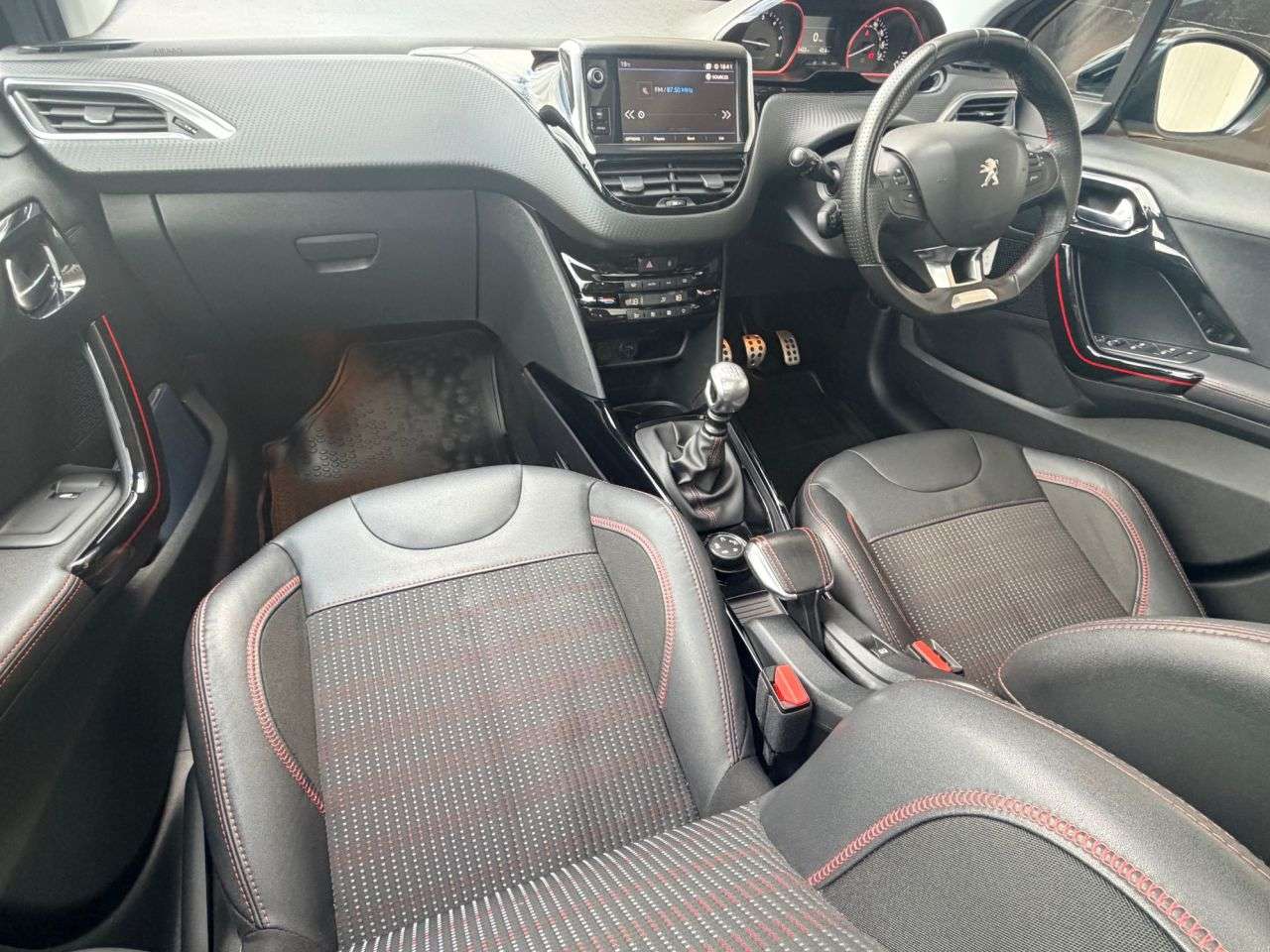 A 2017 PEUGEOT 2008 1.6 BlueHDi GT Line SUV 5dr Diesel Manual Euro 6 (s/s) (120 ps) A 2017 PEUGEOT 2008 1.6 BlueHDi GT Line SUV 5dr Diesel Manual Euro 6 (s/s) (120 ps)