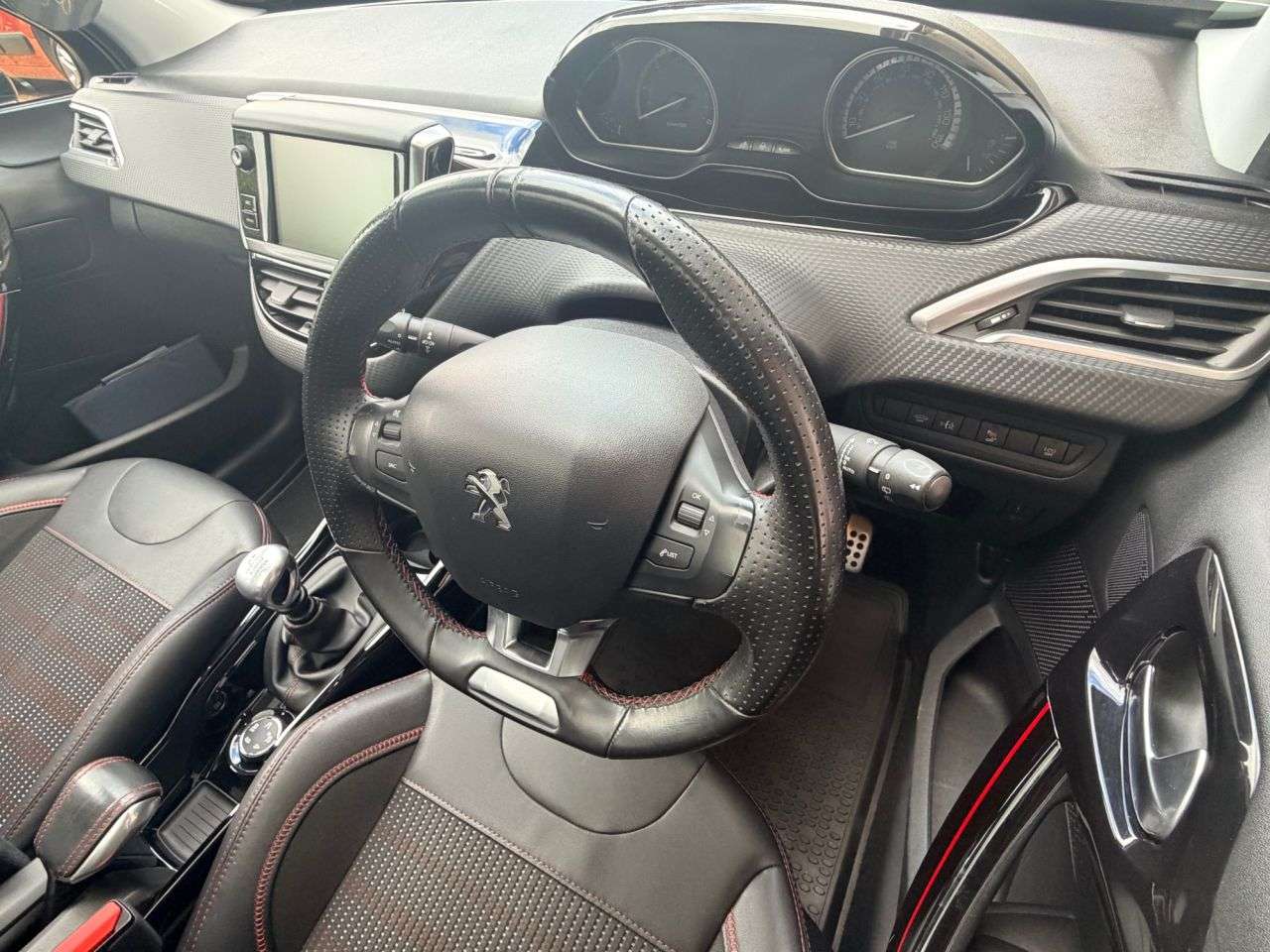 2017 PEUGEOT 2008 2017 PEUGEOT 2008