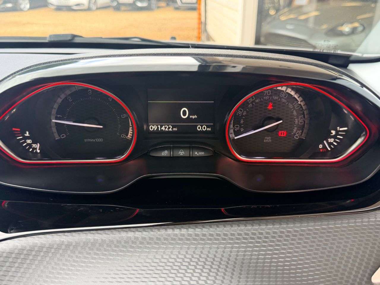 2017 PEUGEOT 2008 2017 PEUGEOT 2008