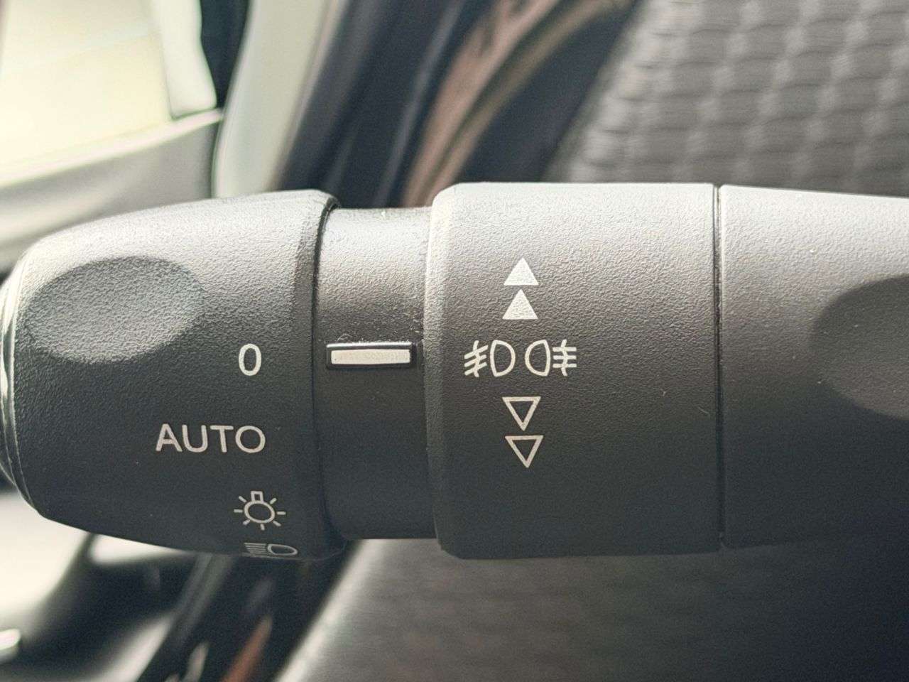 2017 PEUGEOT 2008 2017 PEUGEOT 2008