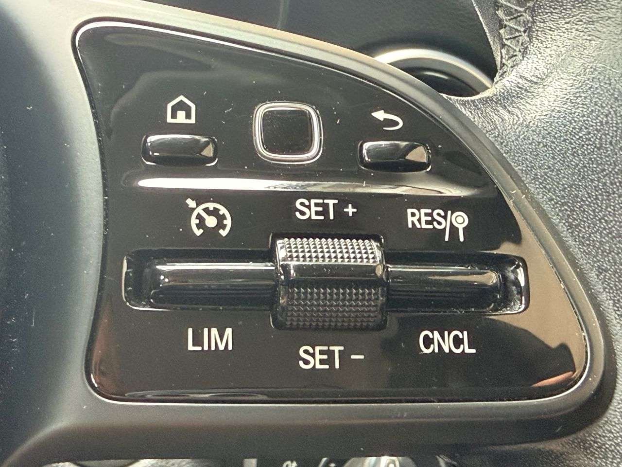 2018 MERCEDES-BENZ C-CLASS 2018 MERCEDES-BENZ C-CLASS