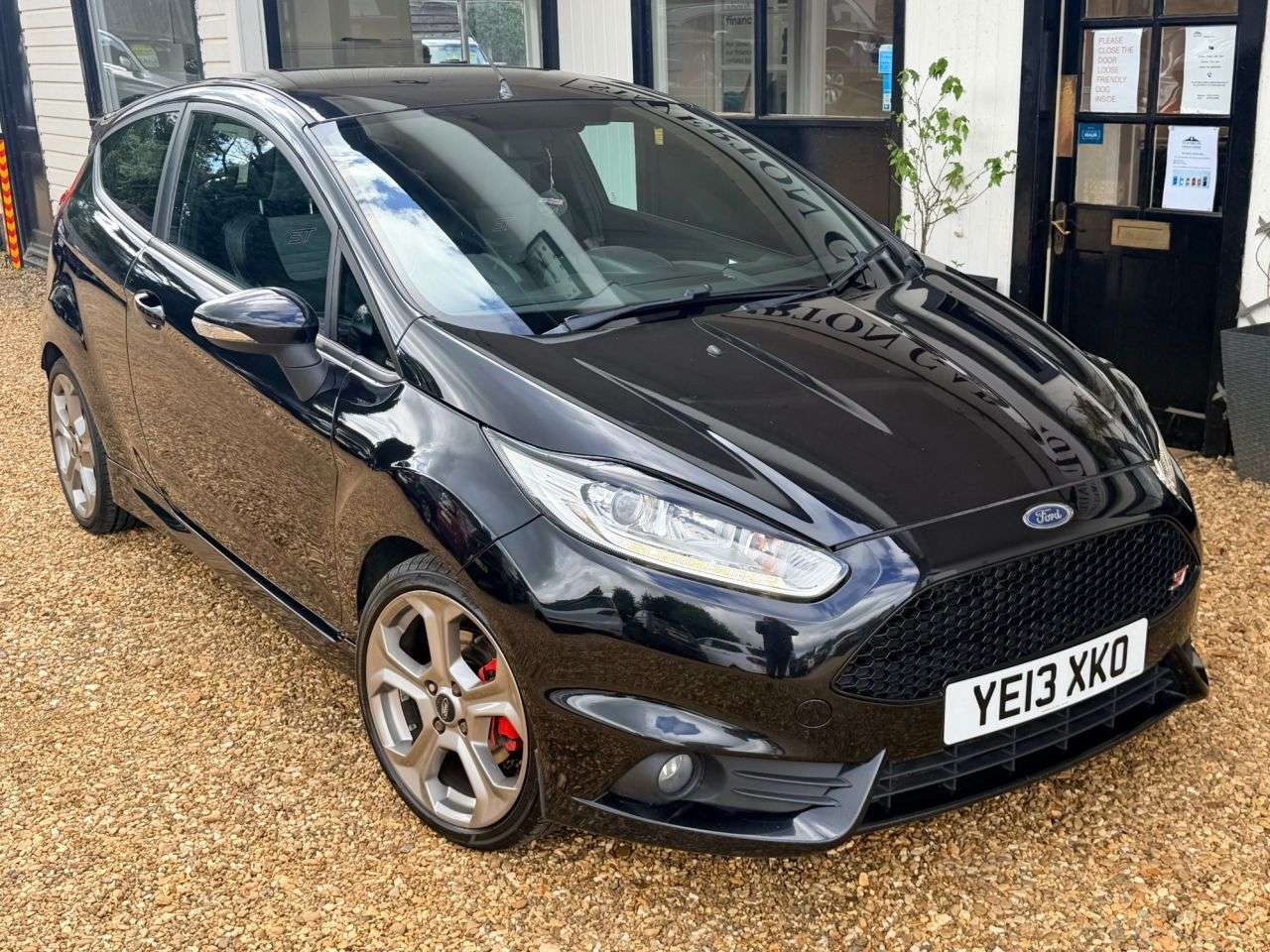 A 2013 FORD FIESTA 1.6T EcoBoost ST-2 Hatchback 3dr Petrol Manual Euro 5 (182 ps) A 2013 FORD FIESTA 1.6T EcoBoost ST-2 Hatchback 3dr Petrol Manual Euro 5 (182 ps)