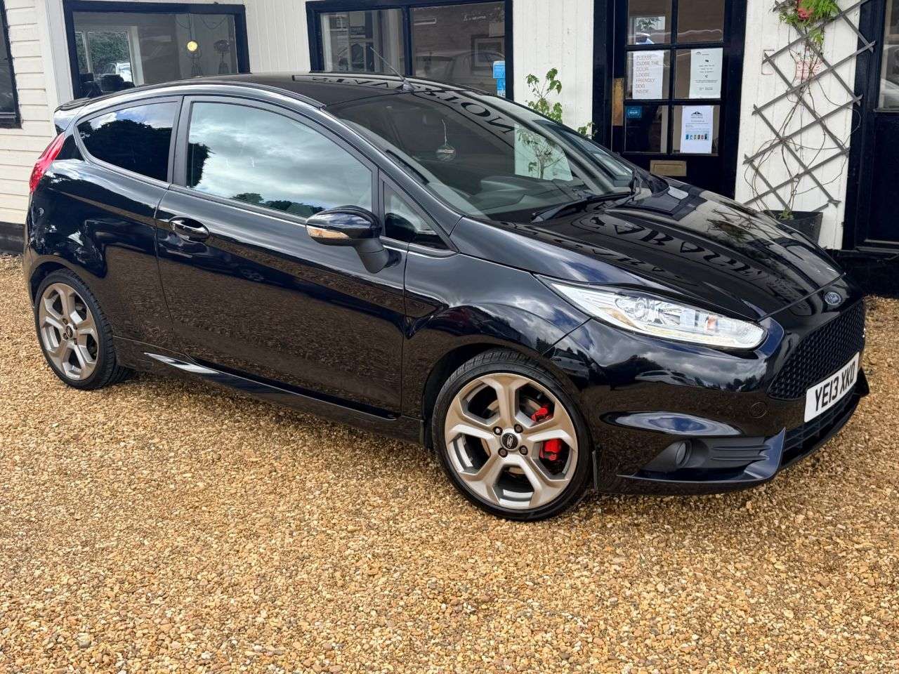 A 2013 FORD FIESTA 1.6T EcoBoost ST-2 Hatchback 3dr Petrol Manual Euro 5 (182 ps) A 2013 FORD FIESTA 1.6T EcoBoost ST-2 Hatchback 3dr Petrol Manual Euro 5 (182 ps)