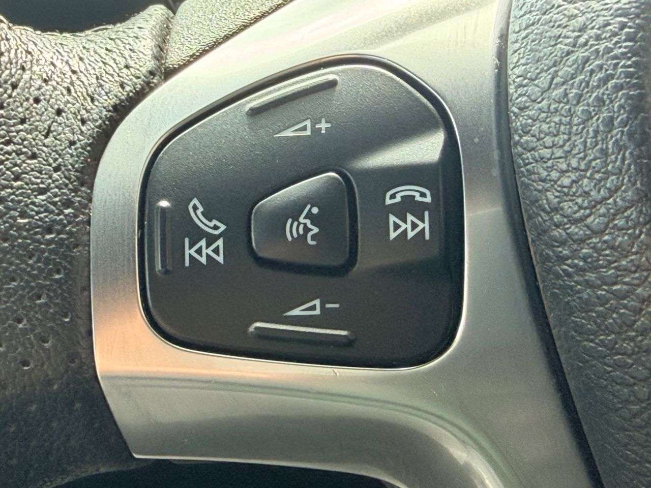 2013 FORD FIESTA 2013 FORD FIESTA