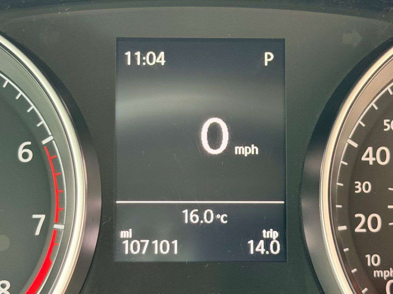 A 2014 VOLKSWAGEN GOLF 1.4 TSI BlueMotion Tech SE Estate 5dr Petrol DSG Euro 5 (s/s) (122 ps) A 2014 VOLKSWAGEN GOLF 1.4 TSI BlueMotion Tech SE Estate 5dr Petrol DSG Euro 5 (s/s) (122 ps)