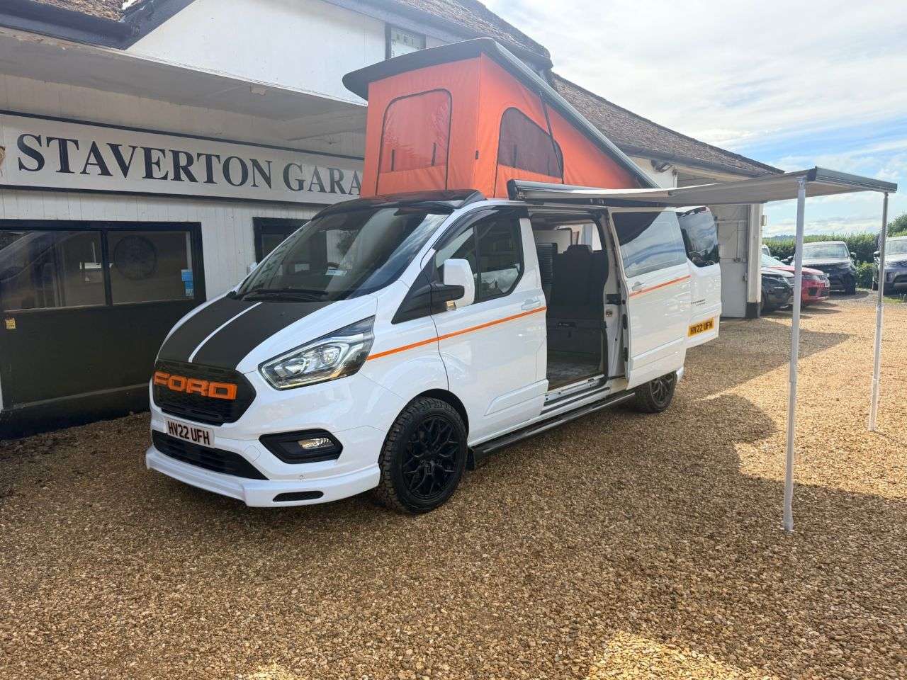 A 2022 FORD TRANSIT CUSTOM 2.0 300 EcoBlue Limited Panel Van 5dr Diesel Manual L2 H1 Euro 6 (s/s) (130 A 2022 FORD TRANSIT CUSTOM 2.0 300 EcoBlue Limited Panel Van 5dr Diesel Manual L2 H1 Euro 6 (s/s) (130