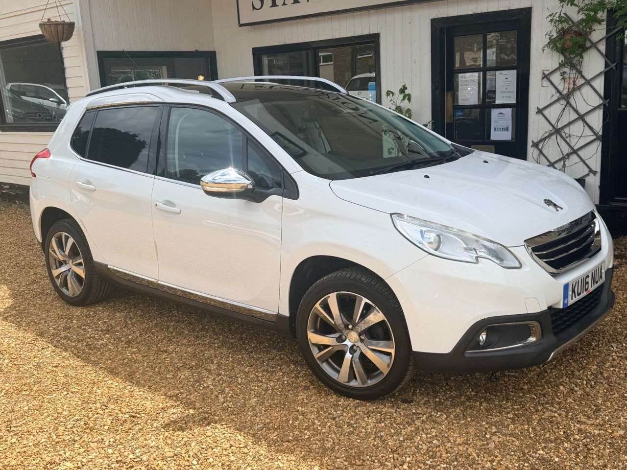 A 2016 PEUGEOT 2008 1.6 BlueHDi Feline SUV 5dr Diesel Manual Euro 6 (s/s) (Calima) (100 ps) A 2016 PEUGEOT 2008 1.6 BlueHDi Feline SUV 5dr Diesel Manual Euro 6 (s/s) (Calima) (100 ps)