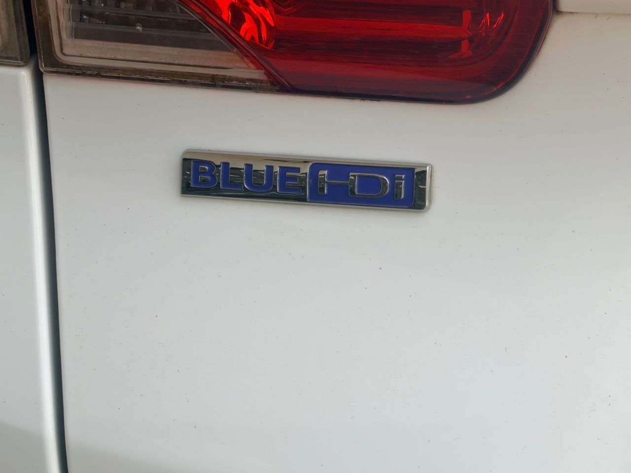 2016 PEUGEOT 2008 2016 PEUGEOT 2008