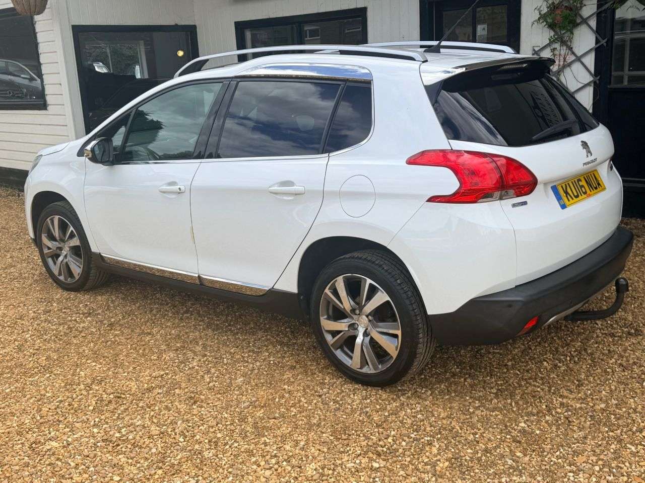 2016 PEUGEOT 2008 2016 PEUGEOT 2008