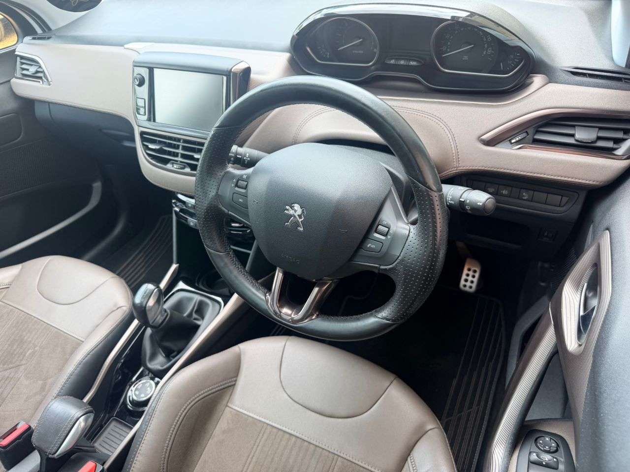 2016 PEUGEOT 2008 2016 PEUGEOT 2008