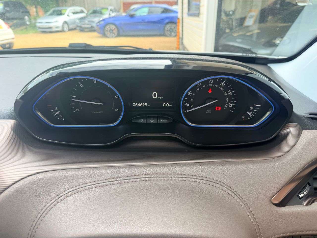 2016 PEUGEOT 2008 2016 PEUGEOT 2008