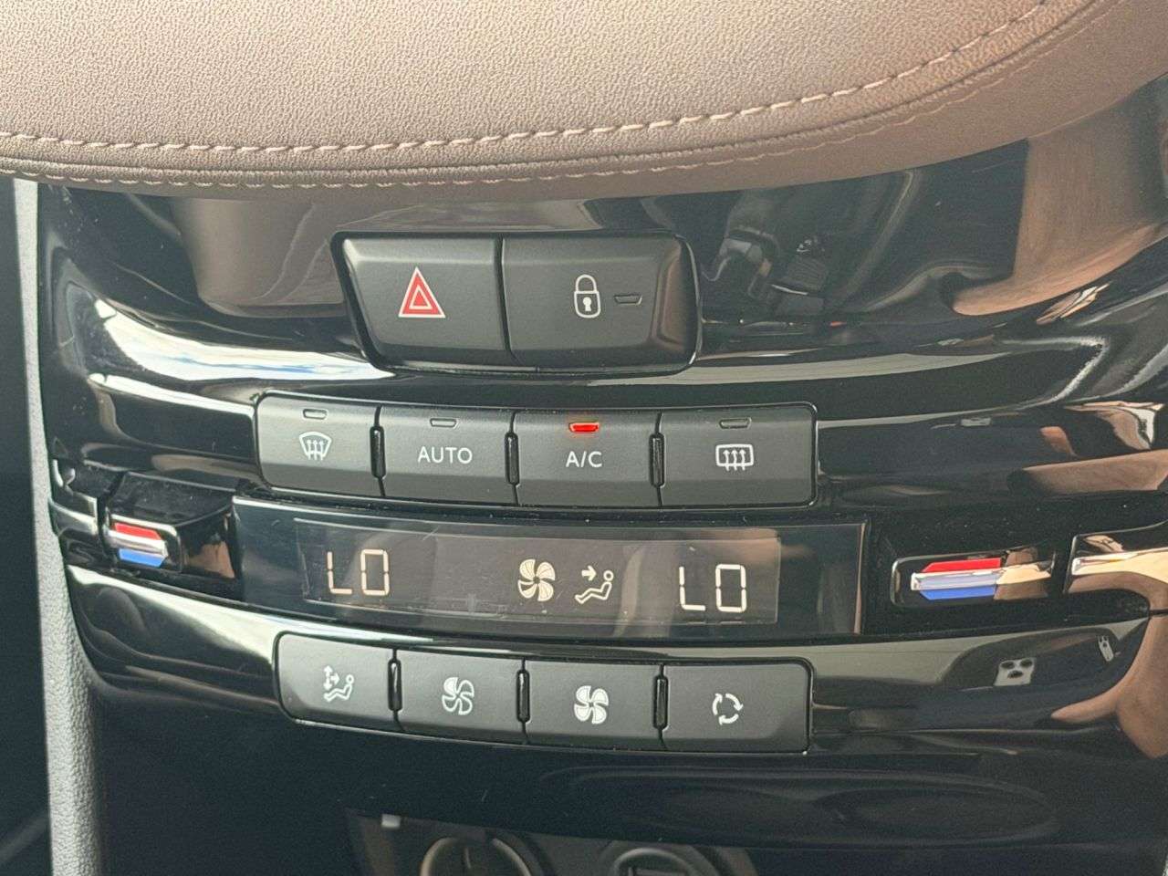 2016 PEUGEOT 2008 2016 PEUGEOT 2008