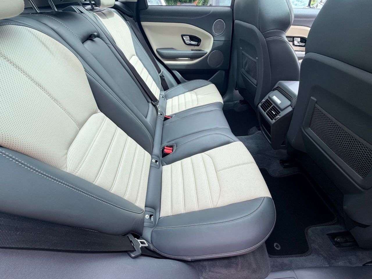 2015 LAND ROVER RANGE ROVER EVOQUE 2015 LAND ROVER RANGE ROVER EVOQUE