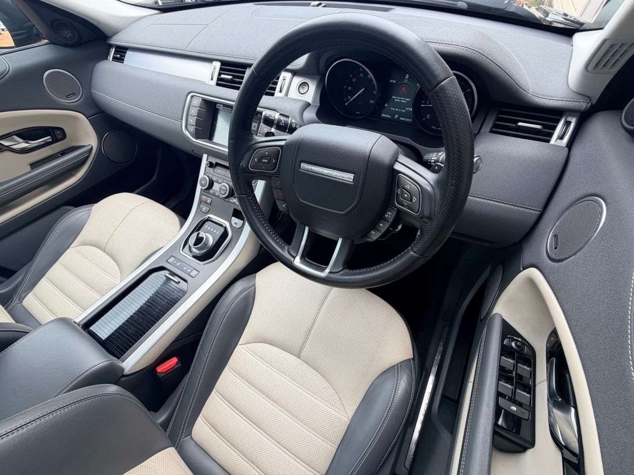 2015 LAND ROVER RANGE ROVER EVOQUE 2015 LAND ROVER RANGE ROVER EVOQUE
