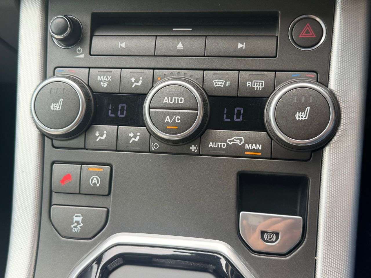 2015 LAND ROVER RANGE ROVER EVOQUE 2015 LAND ROVER RANGE ROVER EVOQUE