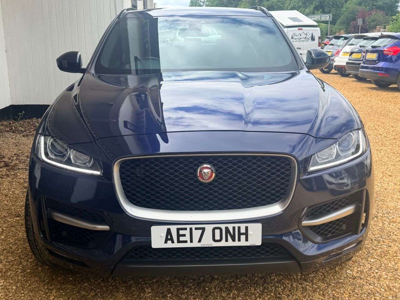 2017 JAGUAR F-PACE 2017 JAGUAR F-PACE